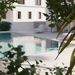 Hotel Lantana &